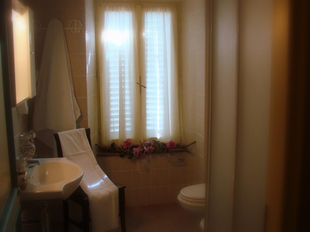 Hotel Palazzo Brunamonti 베바냐 외부 사진