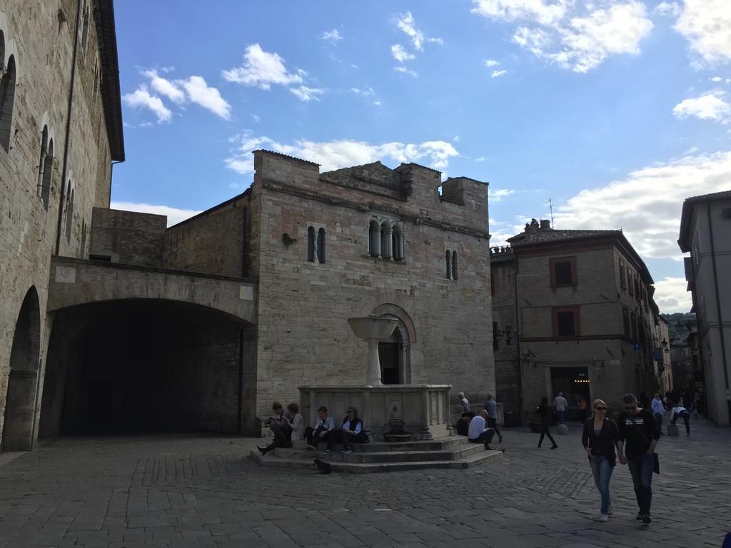 Hotel Palazzo Brunamonti 베바냐 외부 사진