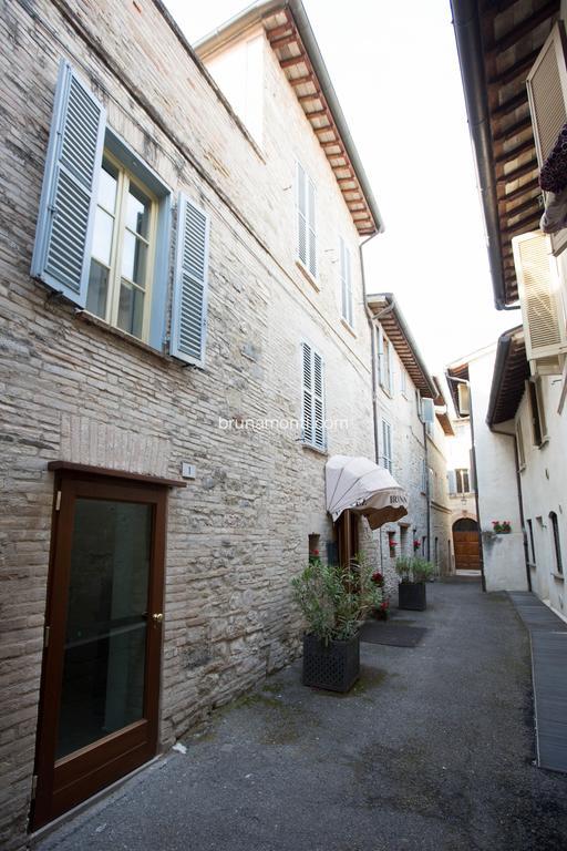 Hotel Palazzo Brunamonti 베바냐 외부 사진