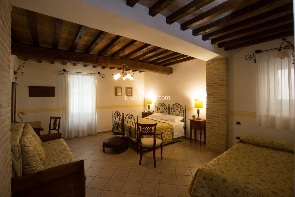 Hotel Palazzo Brunamonti 베바냐 외부 사진